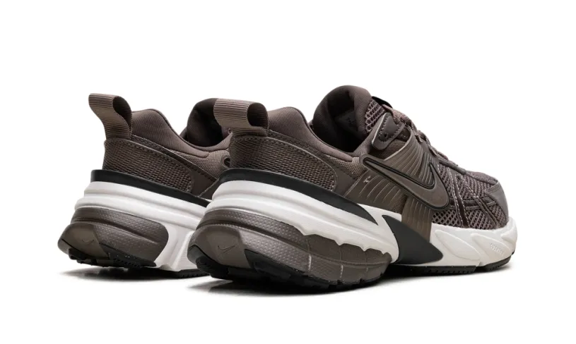 Nike Lifestyle V2K Run WMNS 'Mink Brown Ironstone Team Anthracite'